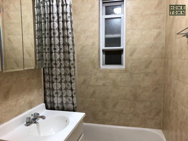 Building Photo - 434 79th St