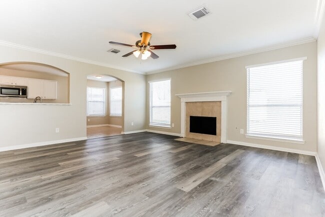 Building Photo - 408 Cedar Branch Dr