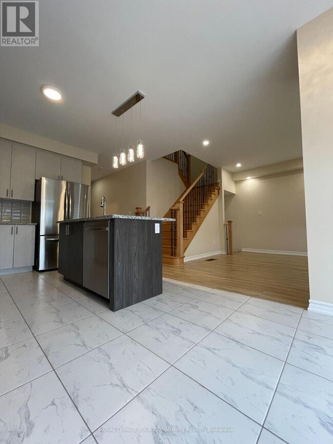 Building Photo - 29 Hickling Ln