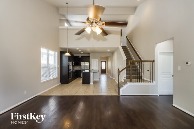 Foto del edificio - 4914 Ginger Bluff Trail
