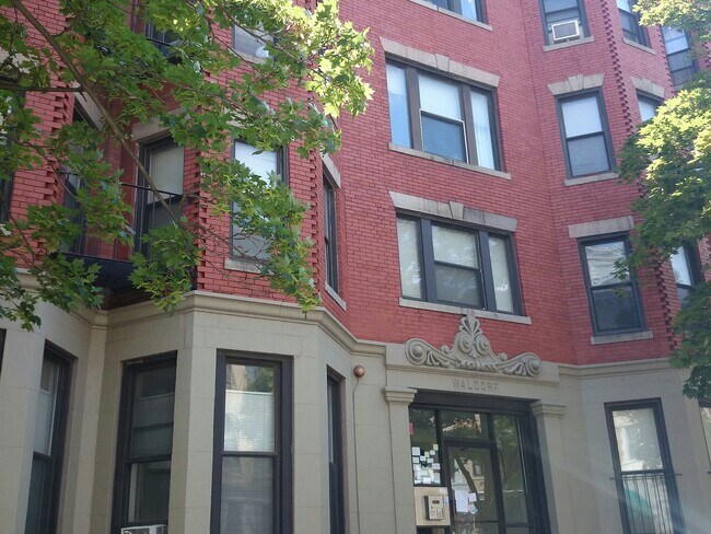 Foto del edificio - 54 Burbank St