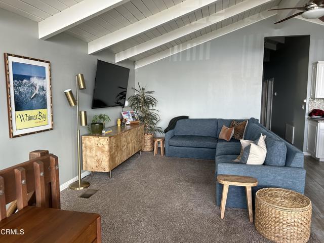 Foto del edificio - 4237 Faria Rd