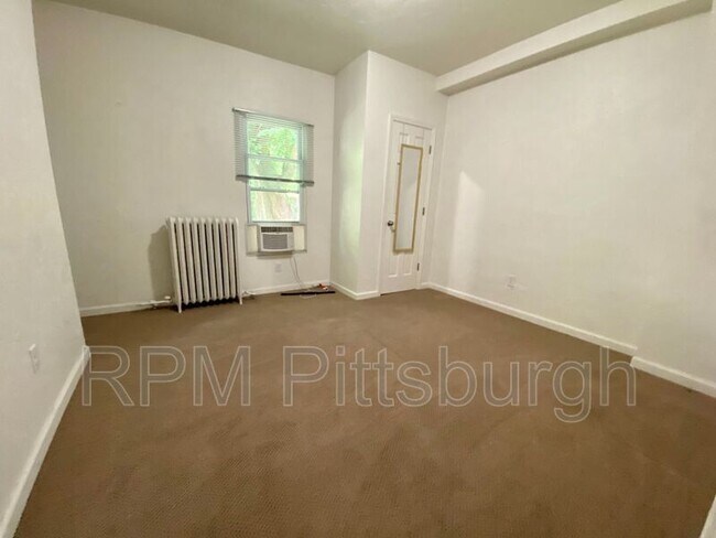 Building Photo - 3213 Dawson St