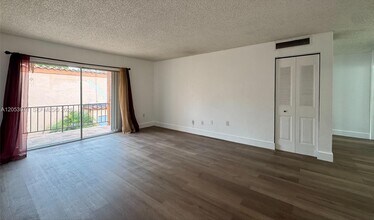 Building Photo - 7208 Fairway Dr