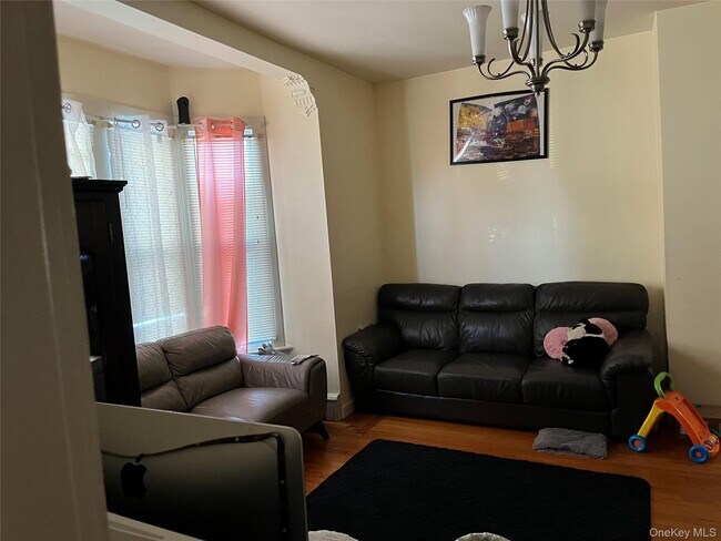 Building Photo - 3 Everett Ave