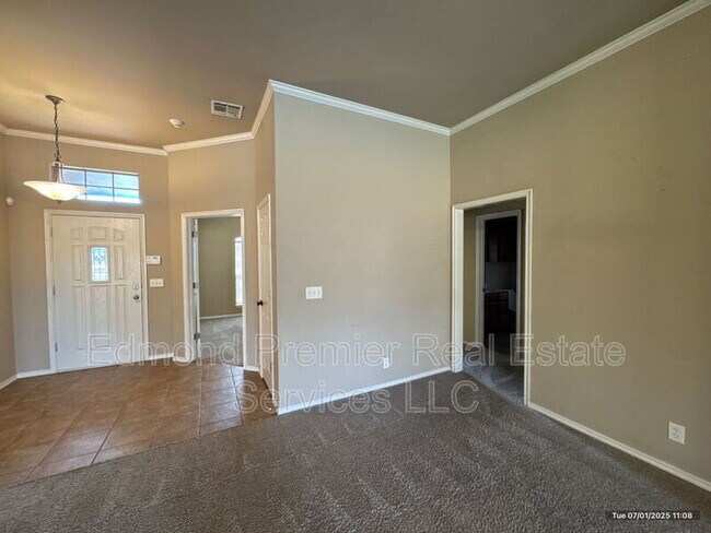 Photo - 17037 Woodvine Dr House