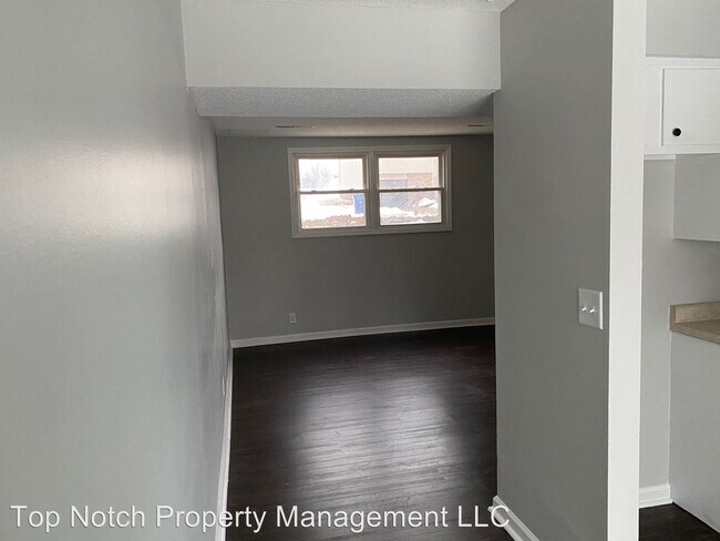 Foto del edificio - 1916 W 75th Pl