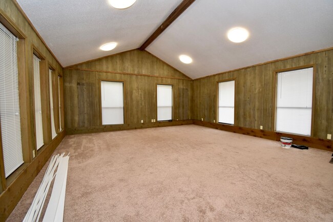 Building Photo - 3 Bed, 2 Bath Home in Ruston