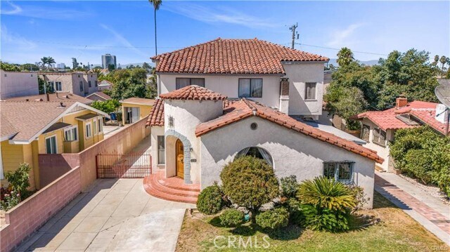 Foto principal - 2749 Hope St