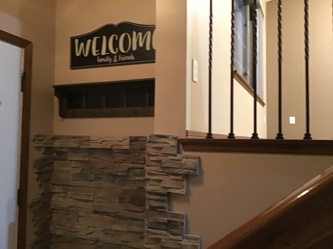 Welcome to this SW side home! - 4421 S Tribbey Trl