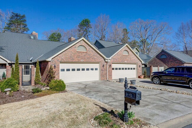 Building Photo - # Serene Living Near Travelers Rest