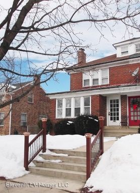 Primary Photo - 2329 W Fairview St