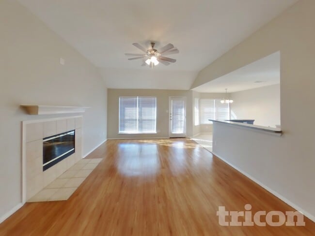 Foto del edificio - 917 Red Oak Trails