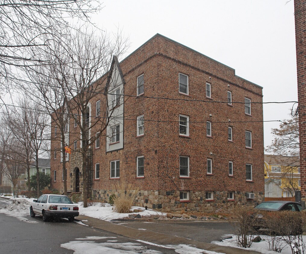 Building Photo - 6 Washington Ct
