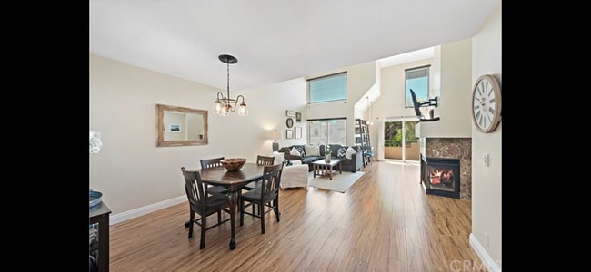 Enough space for living, dining and office setup - 21126 Rose