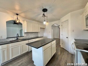 Building Photo - 14410 Mangold Wy