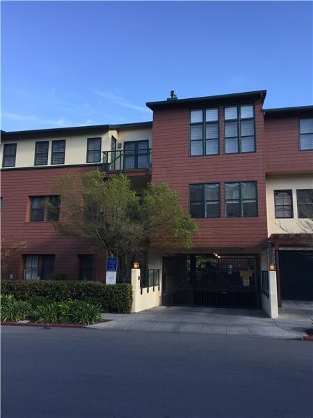 Foto del edificio - 435 Sheridan Ave