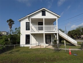 Building Photo - 2303 Victory Ave