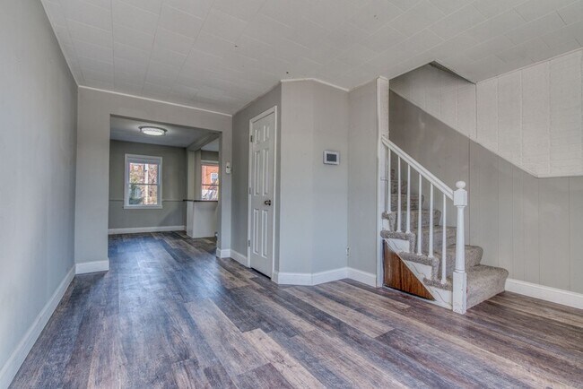 Building Photo - 3820 Lyndale Avenue