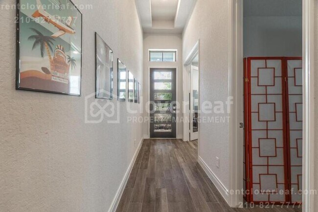 Building Photo - 1149 Cadogan Squire