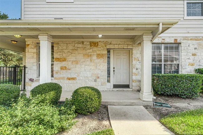 Foto del edificio - 1900 Scofield Ridge Pkwy