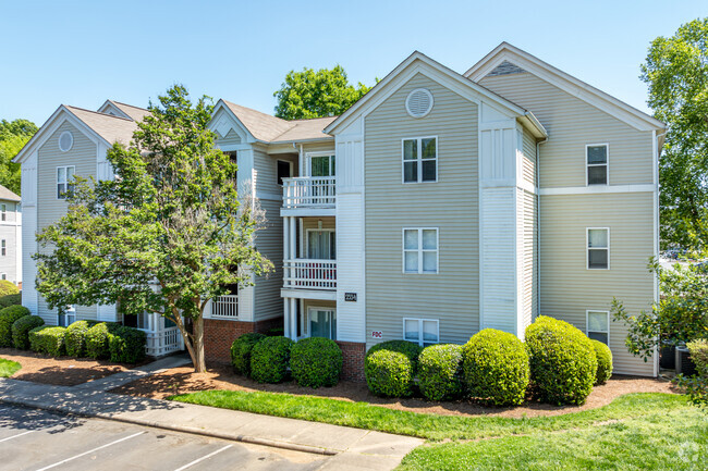 Building Photo - Summerfield Apartments