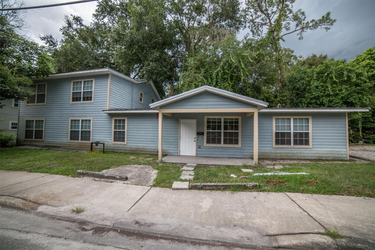 Foto principal - 1015 NW 3rd Ave