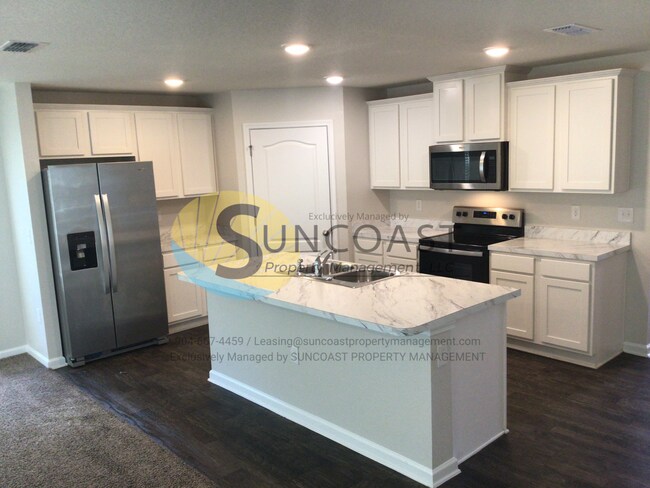 Building Photo - AVAILIABLE NOW! Gorgeous 4BR/2BA Home in J...