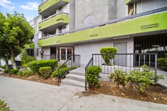 Building Photo - 511 S Park View St