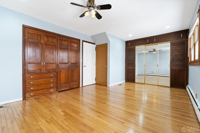 Foto del edificio - 92 Isabelle St