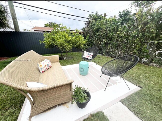 Foto del edificio - 11241 SW 7th Terrace