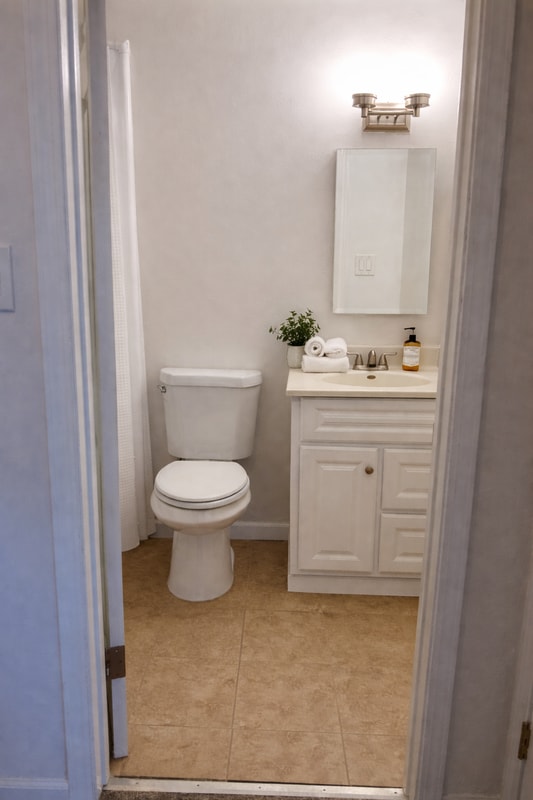 Building Photo - 5062 Rhode Island Dr