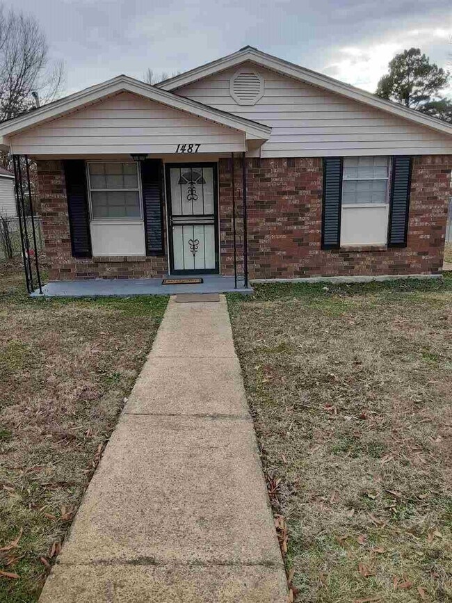 Building Photo - 1487 Dunn Ave