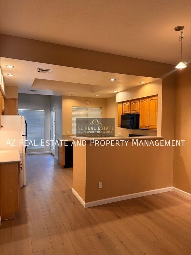 Photo - 101 N 7th St-173
