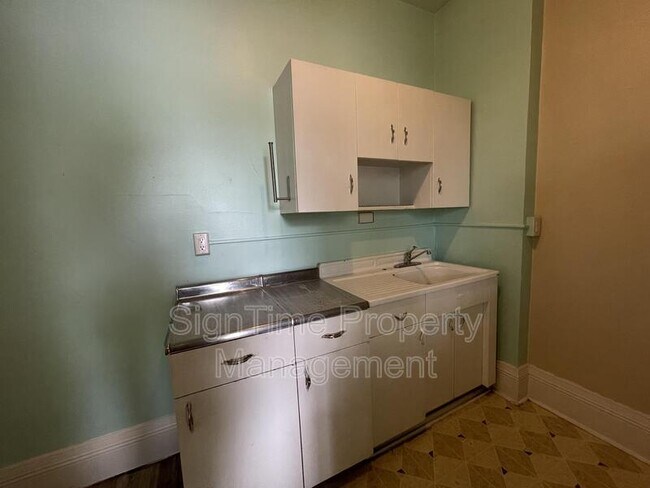 Foto del edificio - 38 E Franklin St