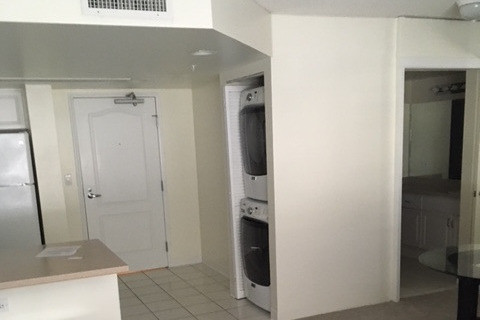 full sized Washer/Dryer - 1314 Kalakaua Ave