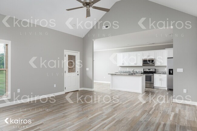 Building Photo - 660 County Rd 71