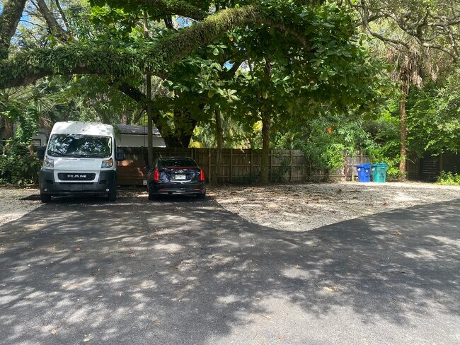 Foto del edificio - 1760 NE 144th St