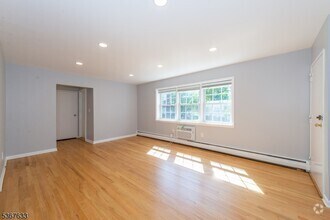 Building Photo - 151 Ridge Rd