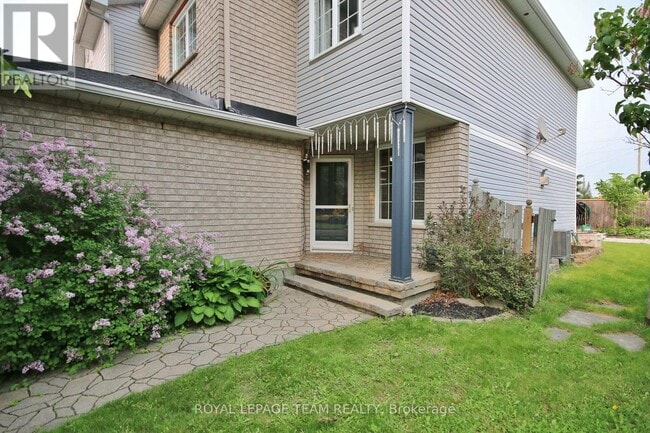 Building Photo - 39 Foxden Pl