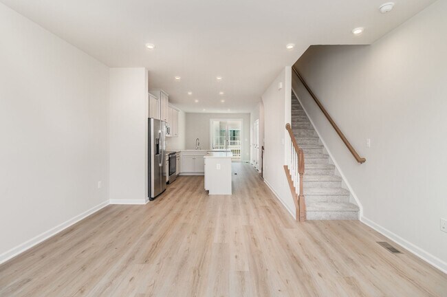 Foto del edificio - PRICE DROP on New Construction 3 Bedroom Townhome in Fredericksburg!!!