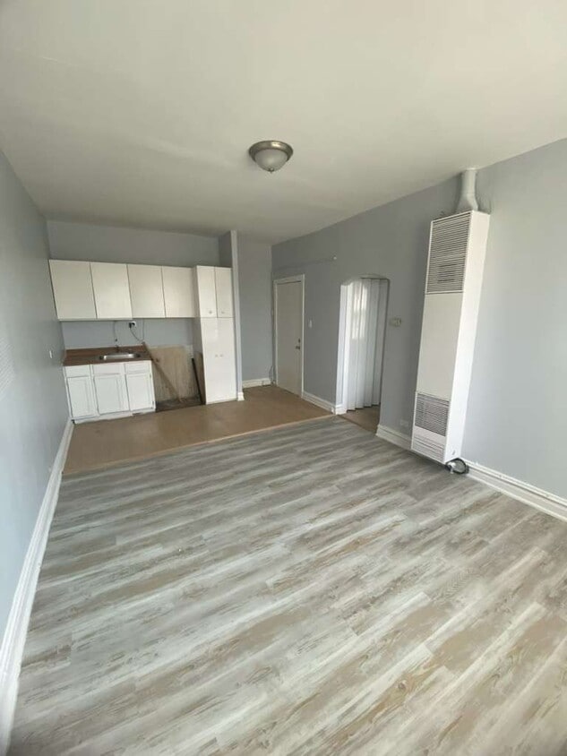 Foto principal - 5960 W Roosevelt Rd