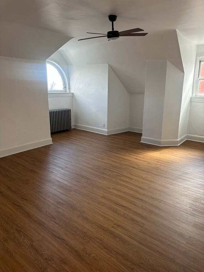 Photo - 140 S Fairmount St Apartment