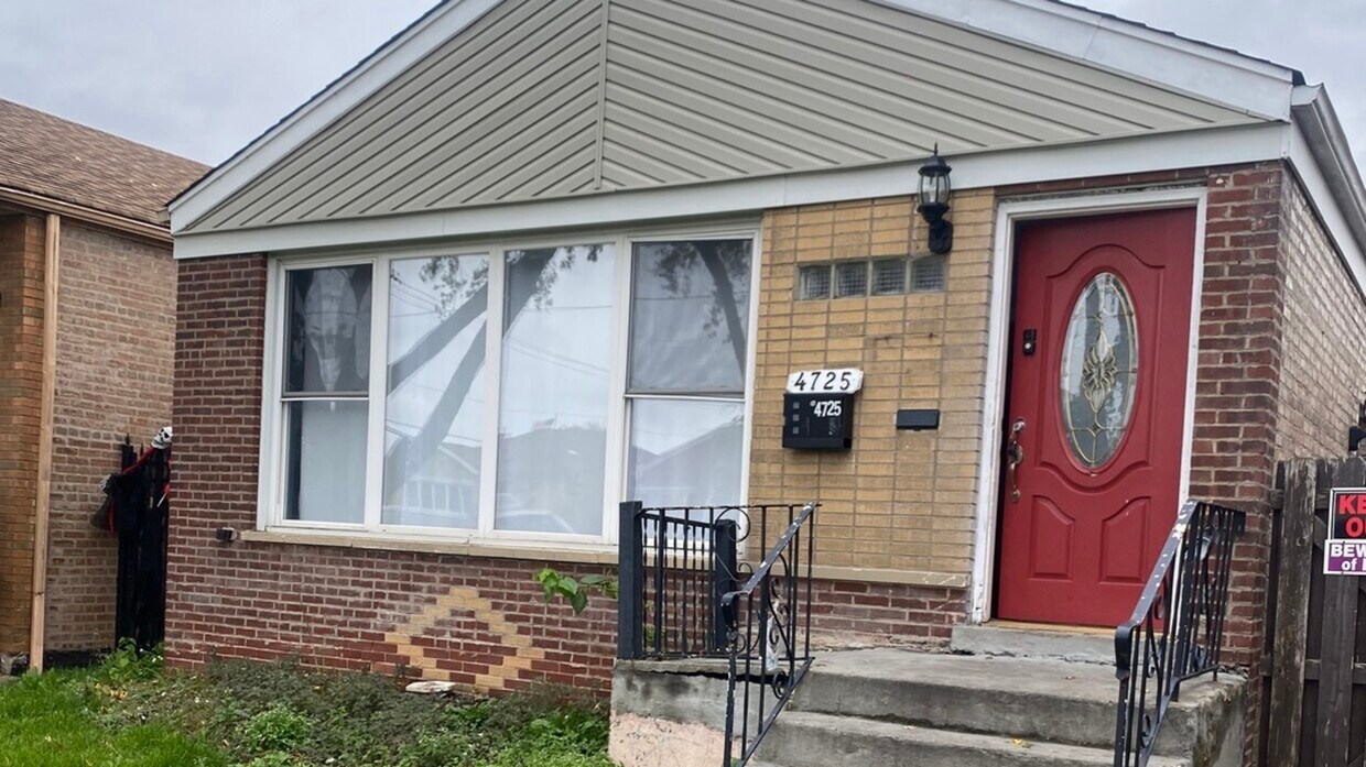 Primary Photo - 4725 S La Crosse Ave