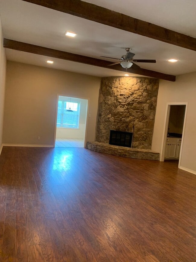 Building Photo - 209 Bellmeade Dr