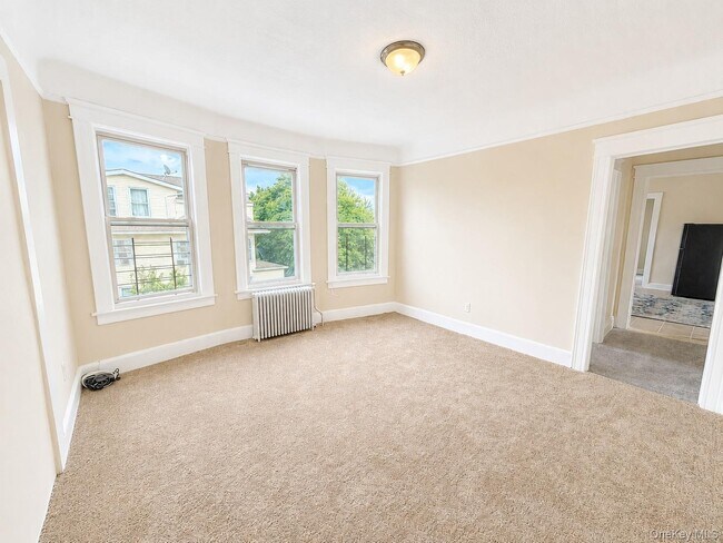 Foto del edificio - 166 Beechwood Ave