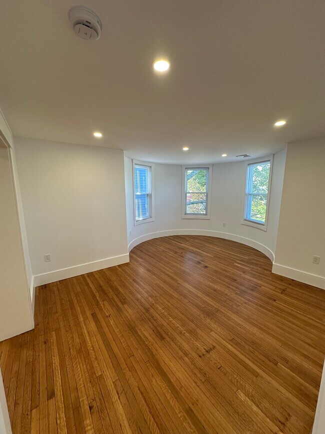 Foto del edificio - 452 Centre St