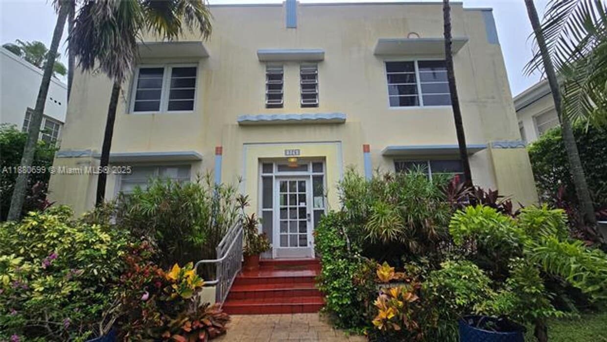 Photo - 928 Euclid Ave unit 1 (A11880699)