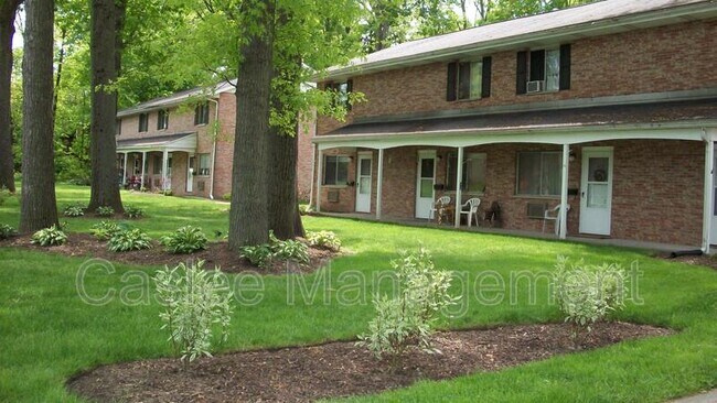 Foto del edificio - 470 Brentwood Dr