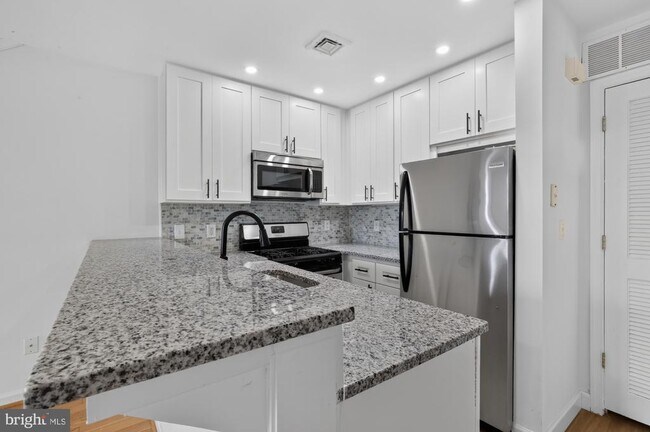 Foto del edificio - 704 N 18th St